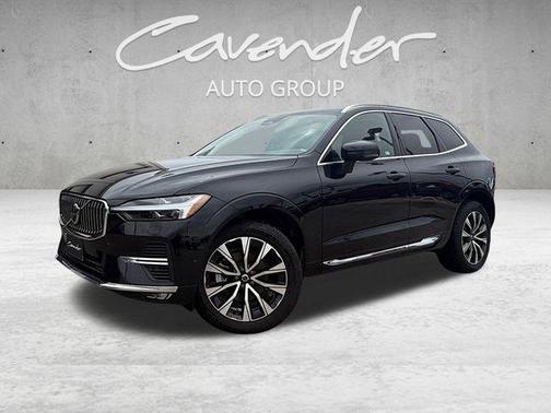 Onyx Black Metallic 2023 Volvo XC60 B5 Plus Bright Theme