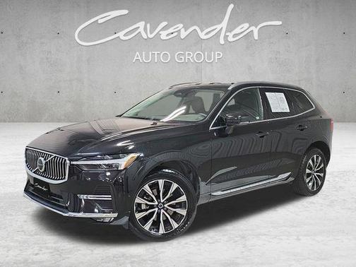 Onyx Black Metallic 2023 Volvo XC60 B5 Plus Bright Theme