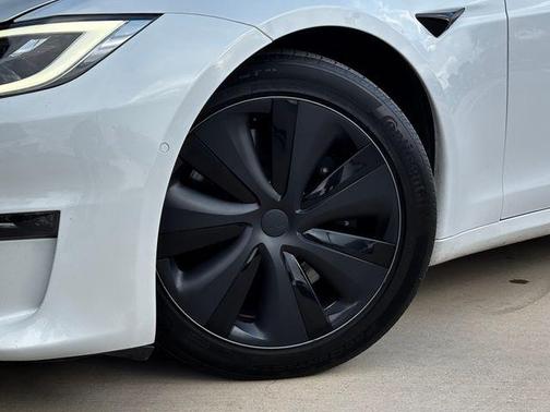 2022 Tesla Model S Base
