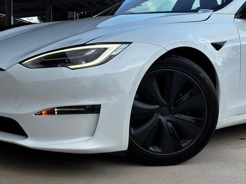 2022 Tesla Model S Base