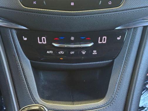 Crystal White Tricoat 2020 Cadillac XT5 Sport