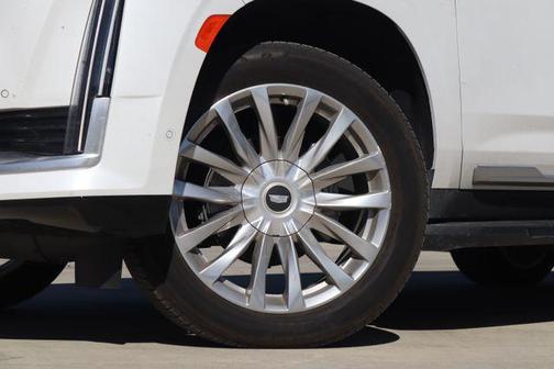 2022 Cadillac Escalade ESV Premium Luxury