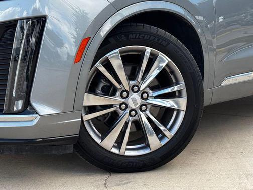 2023 Cadillac XT6 Premium Luxury FWD