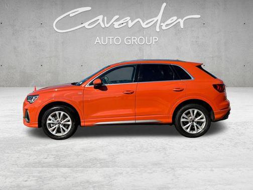 2024 Audi Q3 Premium 45 TFSI S line quattro Tiptronic
