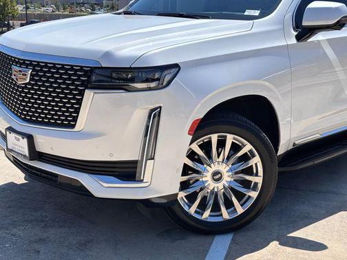 2022 Cadillac Escalade ESV Premium Luxury
