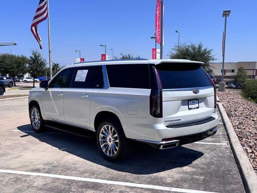 2022 Cadillac Escalade ESV Premium Luxury