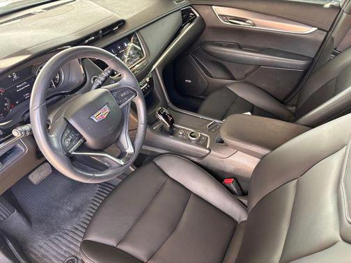 2024 Cadillac XT6 Luxury FWD