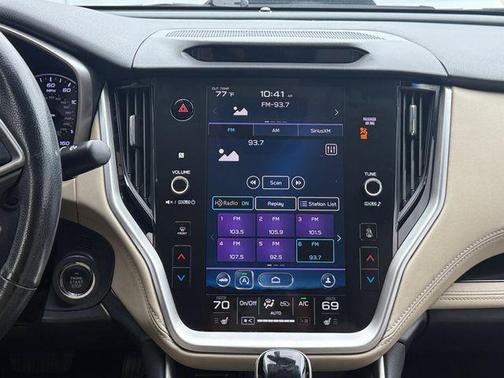 Crystal White Pearl 2021 Subaru Legacy Limited