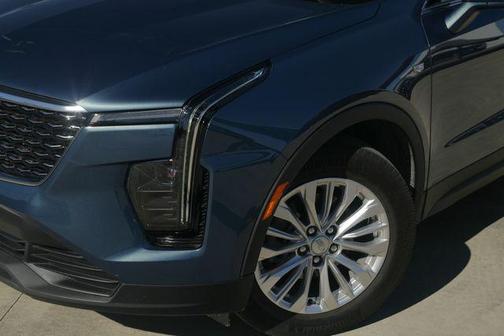 2024 Cadillac XT4 Luxury
