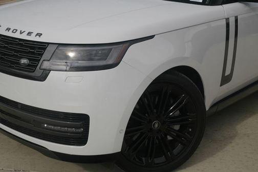 2025 Land Rover Range Rover P530 SE