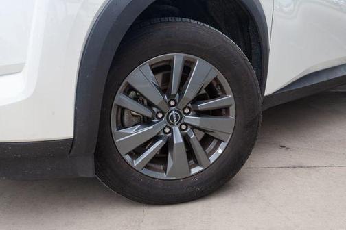 2024 Nissan Pathfinder SV FWD