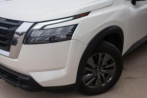 2024 Nissan Pathfinder SV FWD