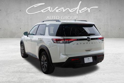 2024 Nissan Pathfinder SV FWD