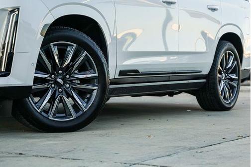 2024 Cadillac Escalade Sport Platinum