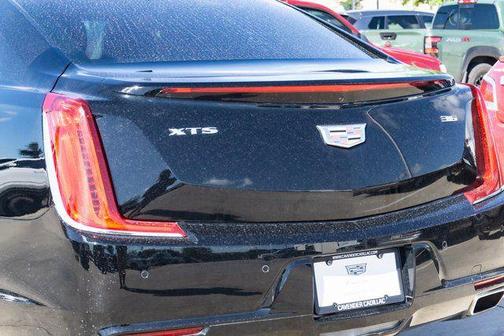 2018 Cadillac XTS Luxury