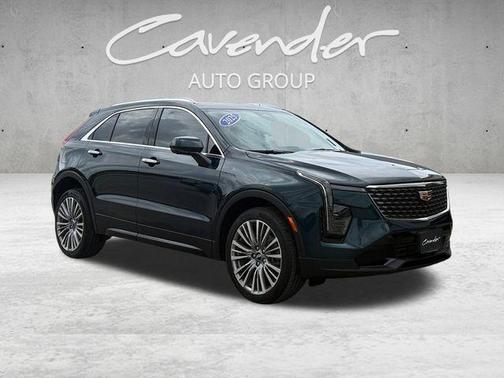 Emerald Lake Metallic 2025 Cadillac XT4 Premium Luxury