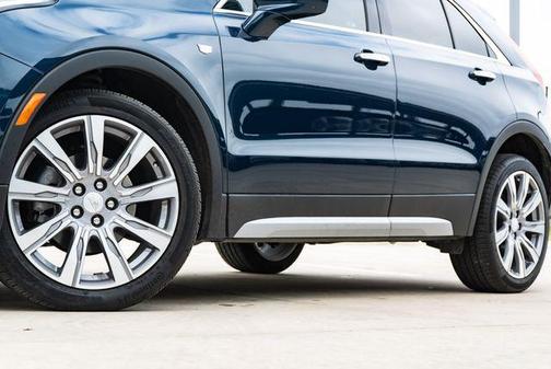 2021 Cadillac XT4 Premium Luxury