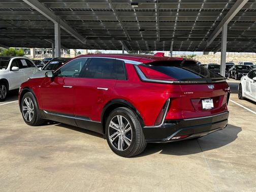 2024 Cadillac LYRIQ Luxury w/1SD