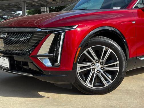 2024 Cadillac LYRIQ Luxury w/1SD