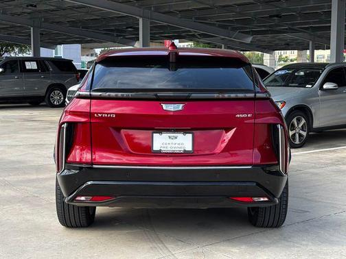 2024 Cadillac LYRIQ Luxury w/1SD