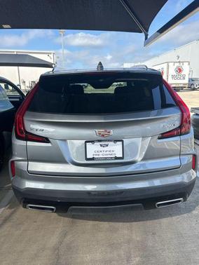 2025 Cadillac XT4 Premium Luxury