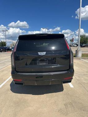 2024 Cadillac Escalade Sport Platinum