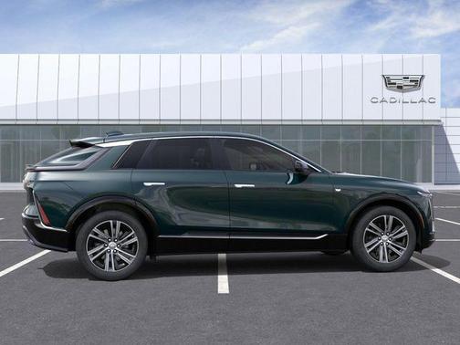 Emerald Lake Metallic 2026 Cadillac LYRIQ Luxury