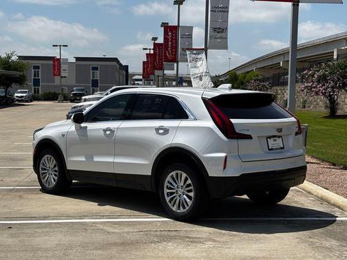2024 Cadillac XT4 Luxury