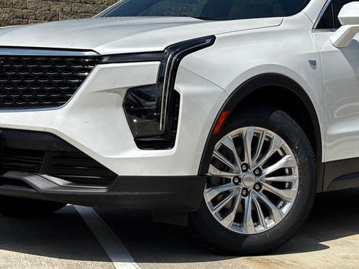 2024 Cadillac XT4 Luxury