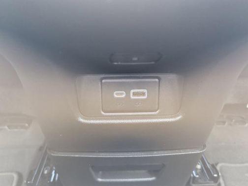 2022 Cadillac XT6 Premium Luxury FWD