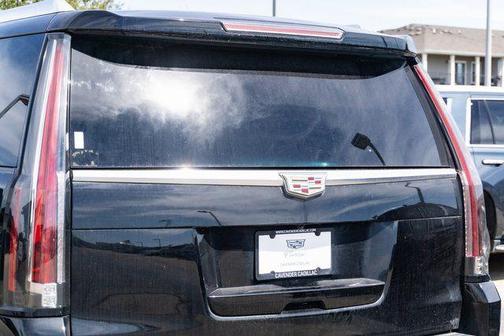 2016 Cadillac Escalade Luxury