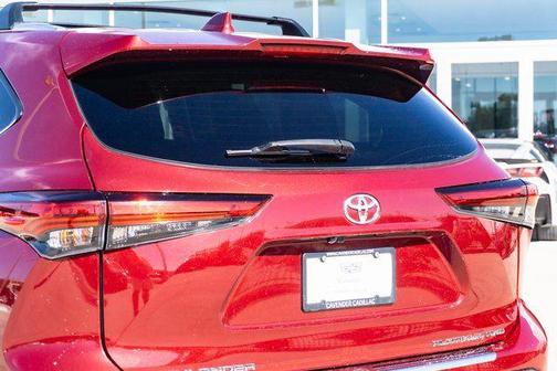 2022 Toyota Highlander Platinum