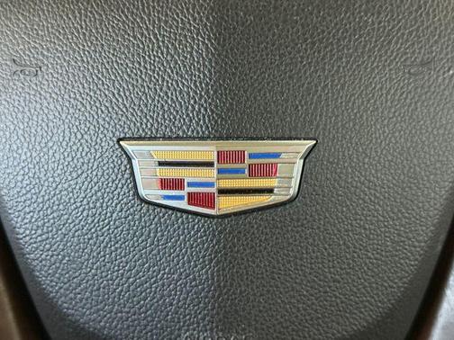 Crystal White Tricoat 2017 Cadillac Escalade ESV Premium Luxury