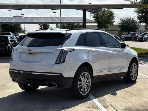 2024 Cadillac XT5 Sport