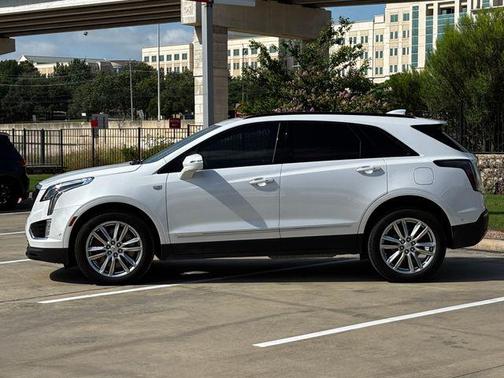 2024 Cadillac XT5 Sport