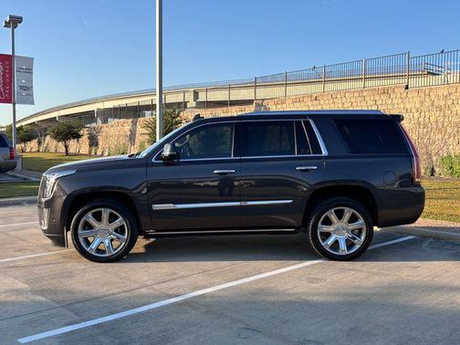 2018 Cadillac Escalade Premium Luxury