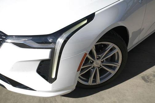 2023 Cadillac CT4 Luxury