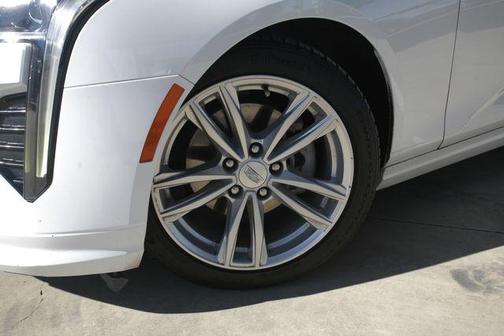 2023 Cadillac CT4 Luxury