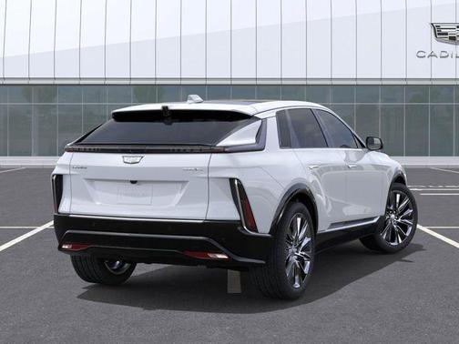 Vibrant White Tricoat 2026 Cadillac LYRIQ Signature Luxury