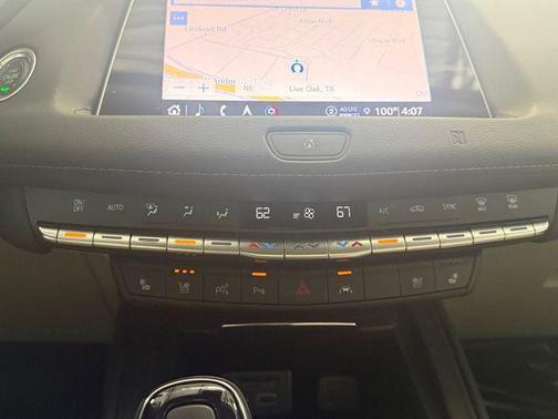 Garnet Metallic 2021 Cadillac XT4 Premium Luxury