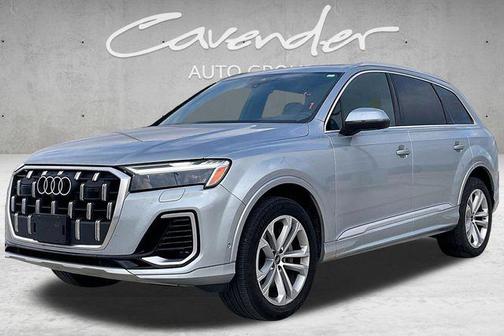 2025 Audi Q7 55 Premium Plus