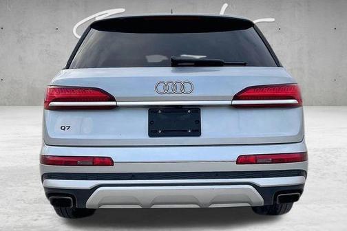 2025 Audi Q7 55 Premium Plus