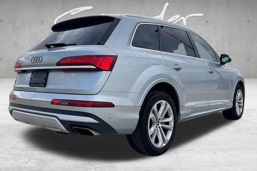 2025 Audi Q7 55 Premium Plus