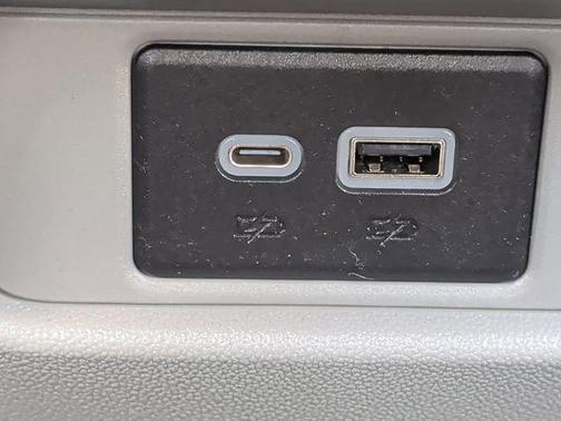 2022 Cadillac XT6 Premium Luxury FWD