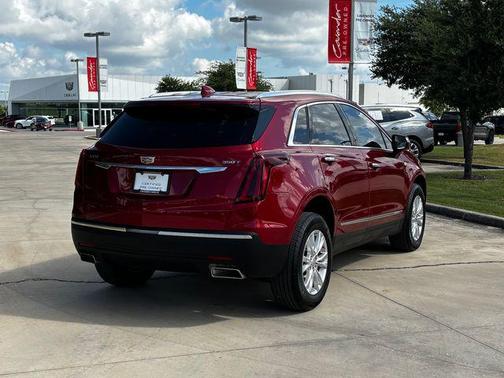 2024 Cadillac XT5 Luxury