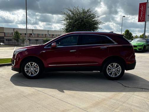 2024 Cadillac XT5 Luxury