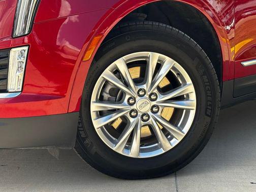 2024 Cadillac XT5 Luxury