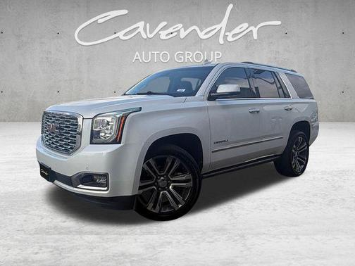 White Frost Tricoat 2019 GMC Yukon Denali