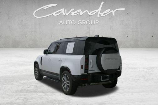 2025 Land Rover Defender 110 P400 X-Dynamic SE