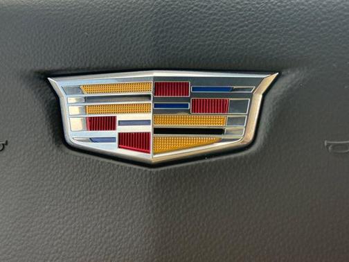 Crystal White Tricoat 2023 Cadillac Escalade Premium Luxury